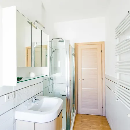 شقة Casa Arezzo - Silenzioso Trilocale Con Terrazzino Privato - Cale 06 *